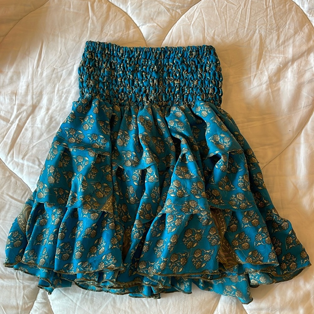 Blue floral skirt. Size large